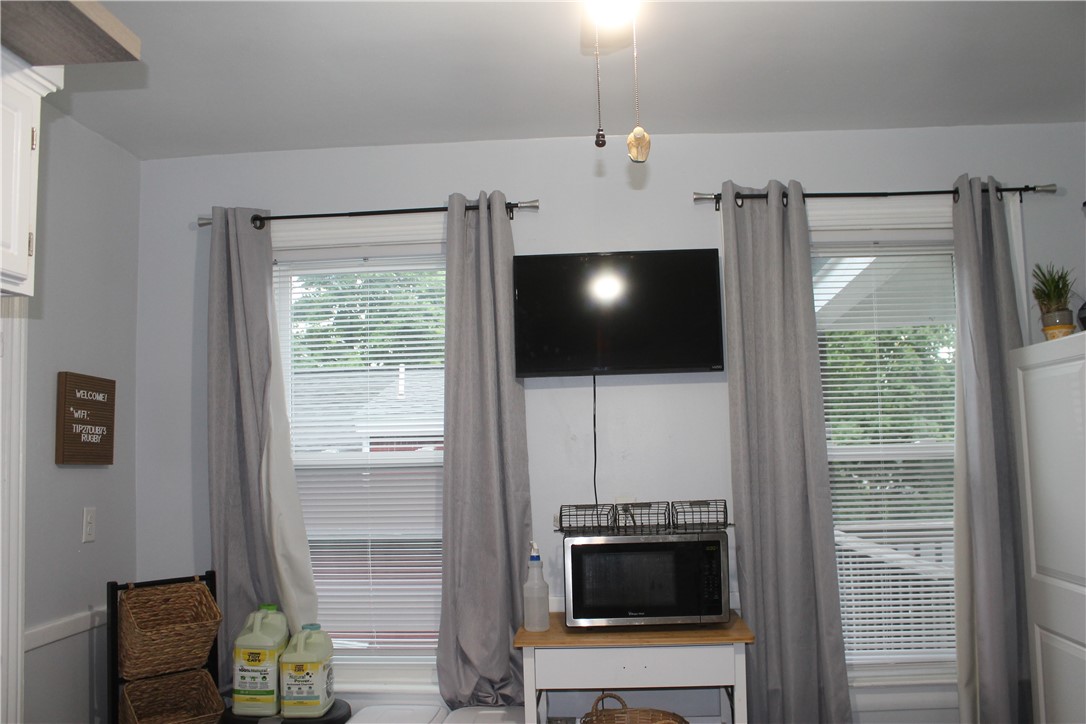 95 Park Avenue Woonsocket, RI 02895 - Photo 9 of 50 2nd flr