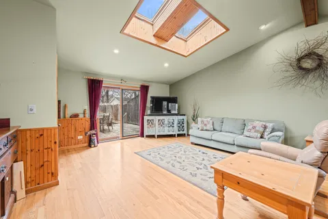 $475,000 | 24036 North Overhill Drive, Lake Zurich, IL 60047