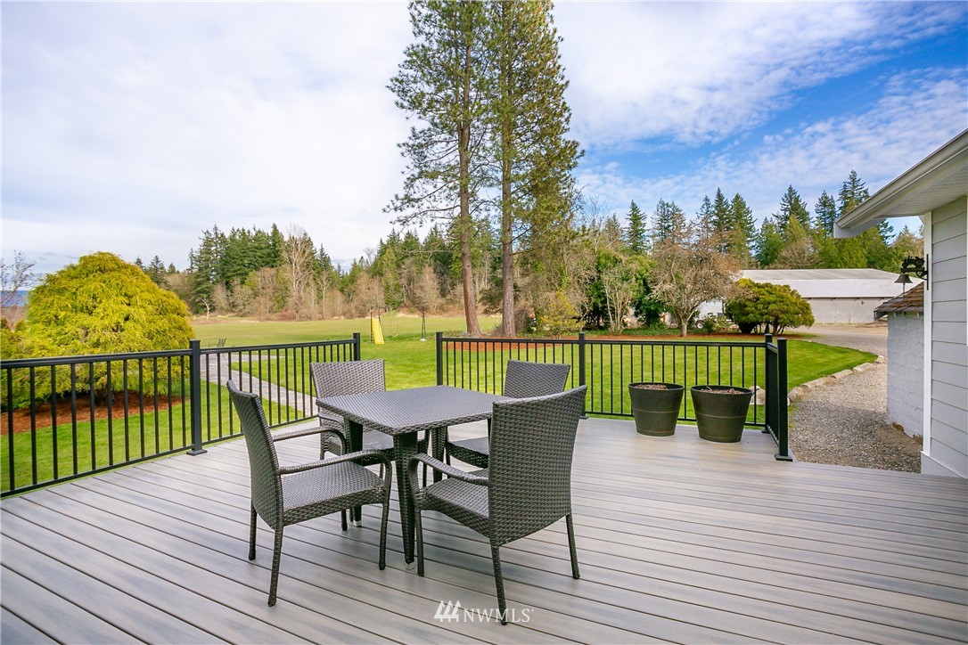 4374 Dewey Road Bellingham, WA 98226 - Photo 12 of 21 Gallery Image 12