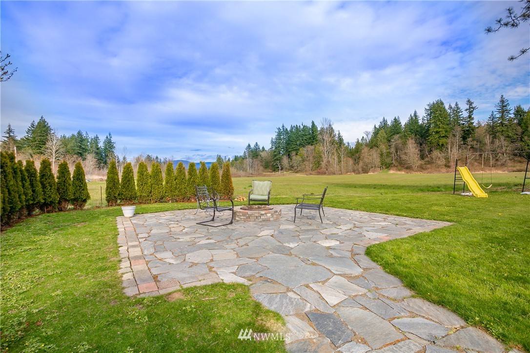 4374 Dewey Road Bellingham, WA 98226 - Photo 13 of 21 Gallery Image 13