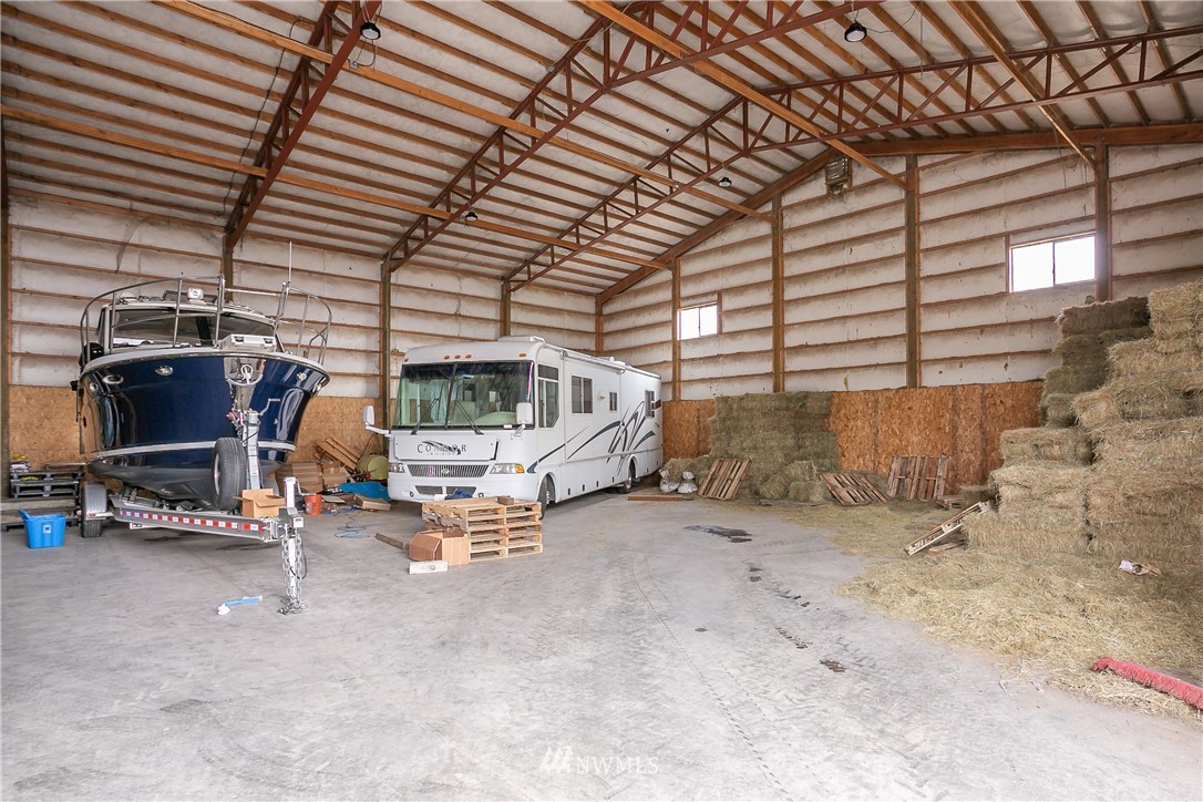 4374 Dewey Road Bellingham, WA 98226 - Photo 17 of 21 Gallery Image 17