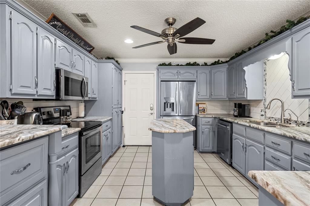 1022 South Old Robinson Road Robinson, TX 76706 - Photo 9 of 20