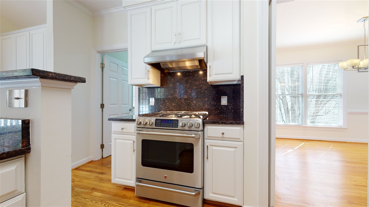 2900 Lothian Way Raleigh, NC 27612 - Photo 7 of 30 KITCHEN