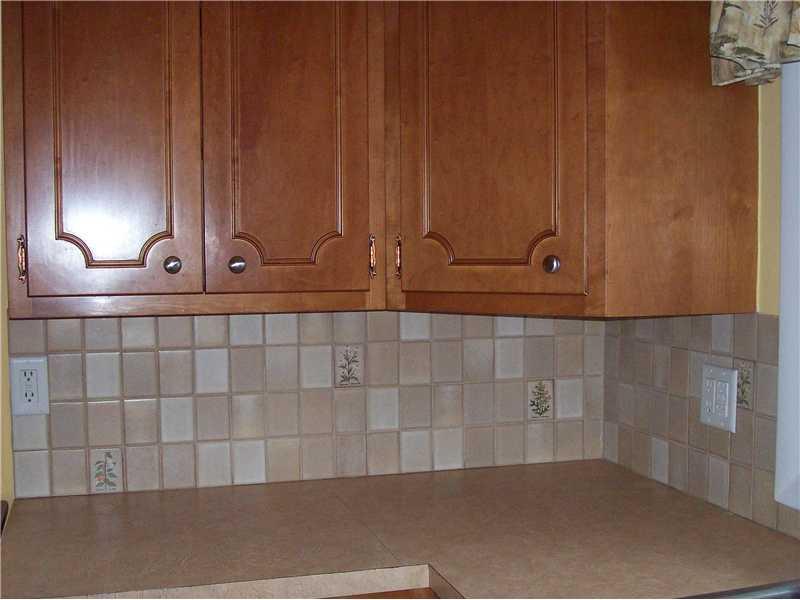 188 Norway Road Bangor, ME 04401 - Photo 12 of 32 Kitchen.