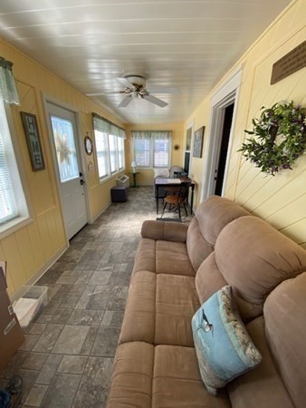 32 Brandon Road Dudley, MA 01571 - Photo 18 of 38 Gallery Image 18