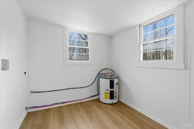 a view of an empty room with window