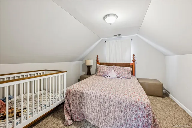 $875,000 | 27 Hewlett Court, Babylon, NY 11702