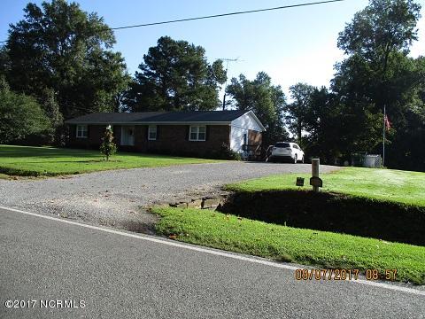 1056 Cabin Museum Road Turkey, NC 28393 - Photo 3 of 19 right front