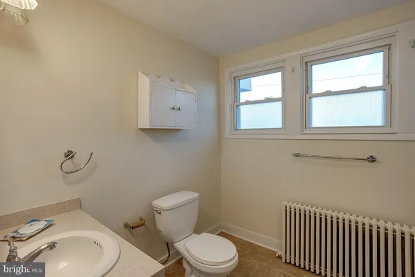 $2,150 | 7 B Dresser Avenue, Unit 1, Burlington, NJ 08016