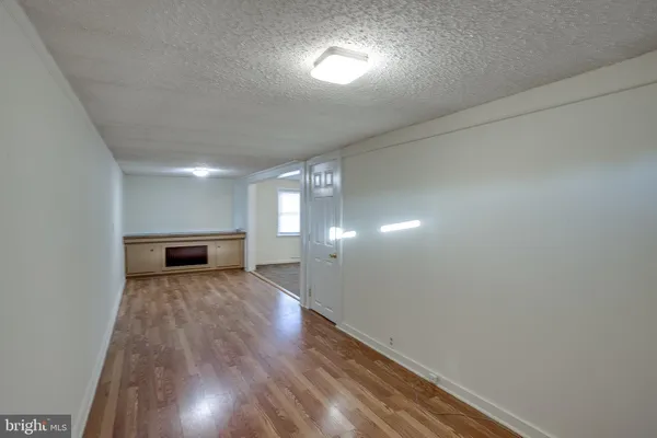 $2,150 | 7 B Dresser Avenue, Unit 1, Burlington, NJ 08016
