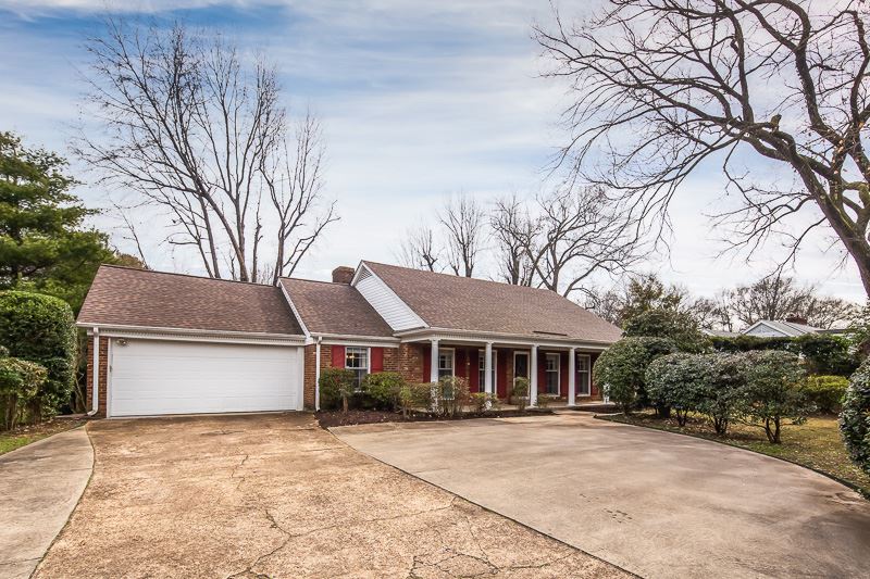 Welcome to 350 N Perkins! A 5/3 in the heart of East Memphis, on almost a half acre lot! You will love the spacious rooms and the storage this home offers, plus all the extras like: sunroom, breakfast room, laundry/mud, and walk-in pantry!