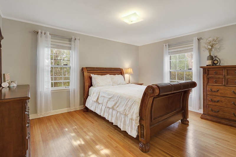 350 North Perkins Road Memphis, TN 38117 - Photo 15 of 25 Bedroom 2 is downstairs and has two closets!
