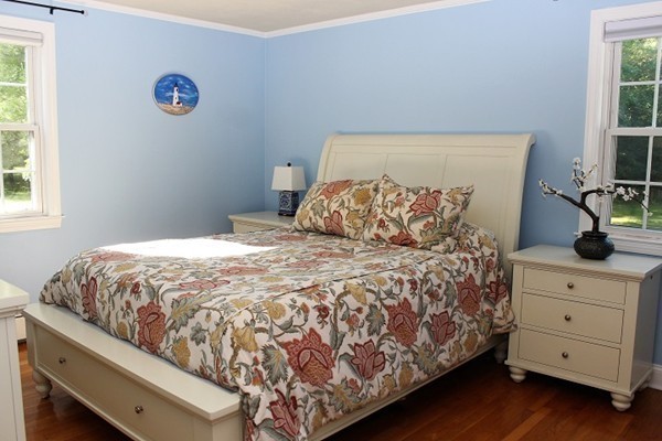 31 Robbie Road Braintree, MA 02184 - Photo 13 of 22 Gallery Image 13