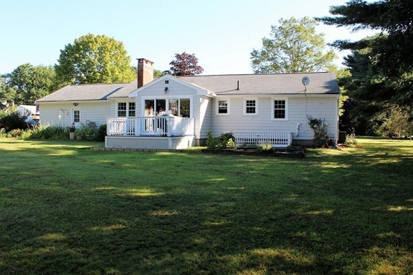 31 Robbie Road Braintree, MA 02184 - Photo 3 of 22 Gallery Image 3