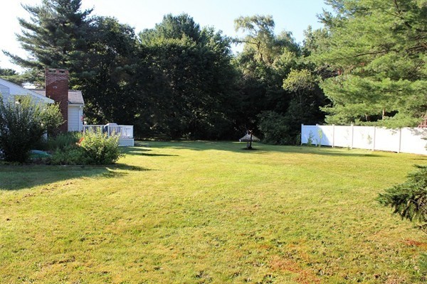 31 Robbie Road Braintree, MA 02184 - Photo 4 of 22 Gallery Image 4