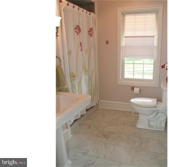 200 Copples Lane Wallingford, PA 19086 - Photo 8 of 25 Bathroom