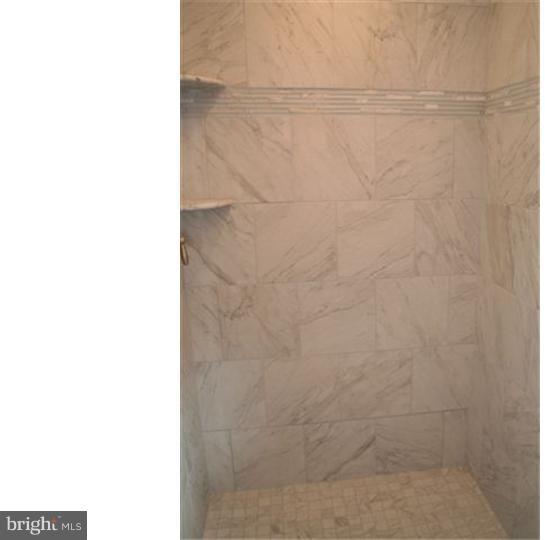 200 Copples Lane Wallingford, PA 19086 - Photo 9 of 25 Bathroom