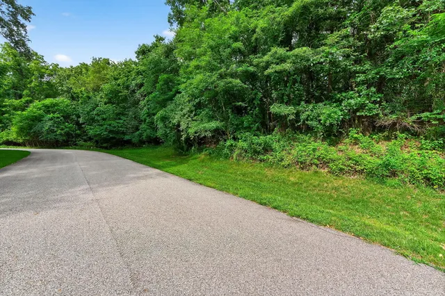 $550,000 | Karlson Lane, Niles, MI 49120