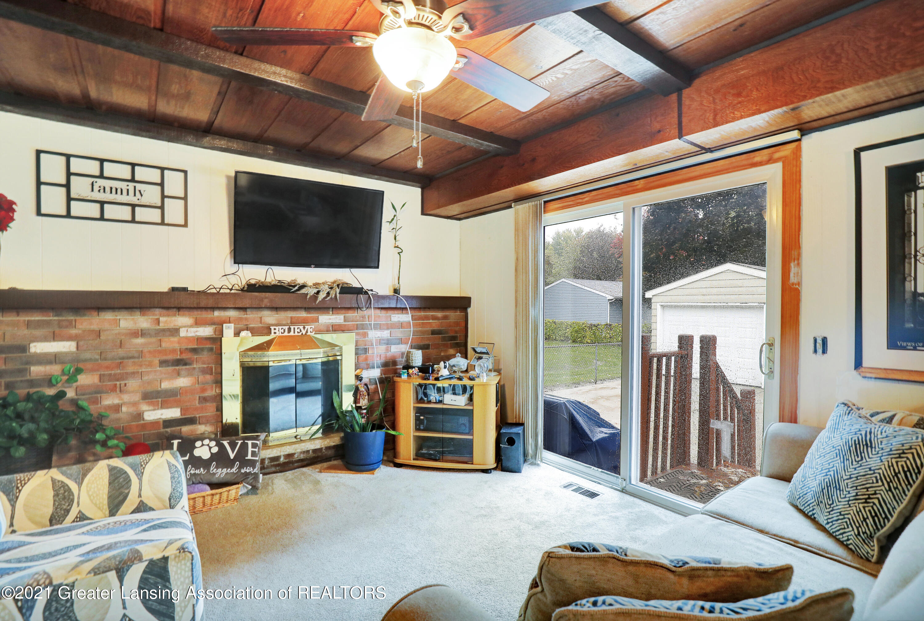 3207 Lawdor Road Lansing, MI 48911 - Photo 7 of 31 _i3a8952