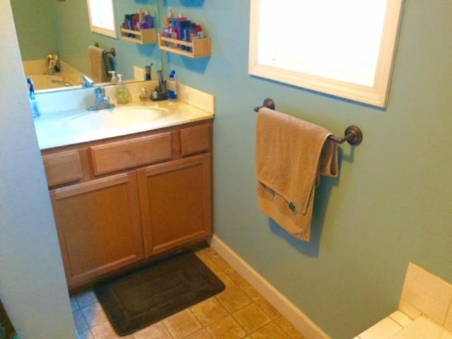 4282 White Road Muskegon, MI 49442 - Photo 10 of 19 Master Sink