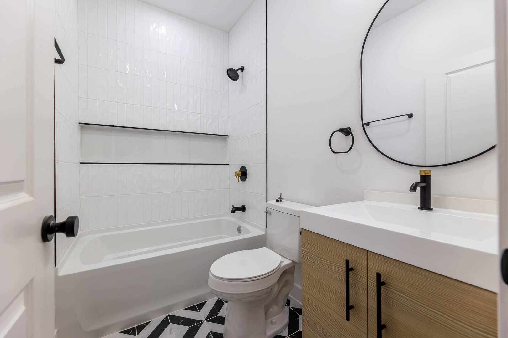 243 West 74th Street, Unit 2 Chicago, IL 60621 - Photo 9 of 12