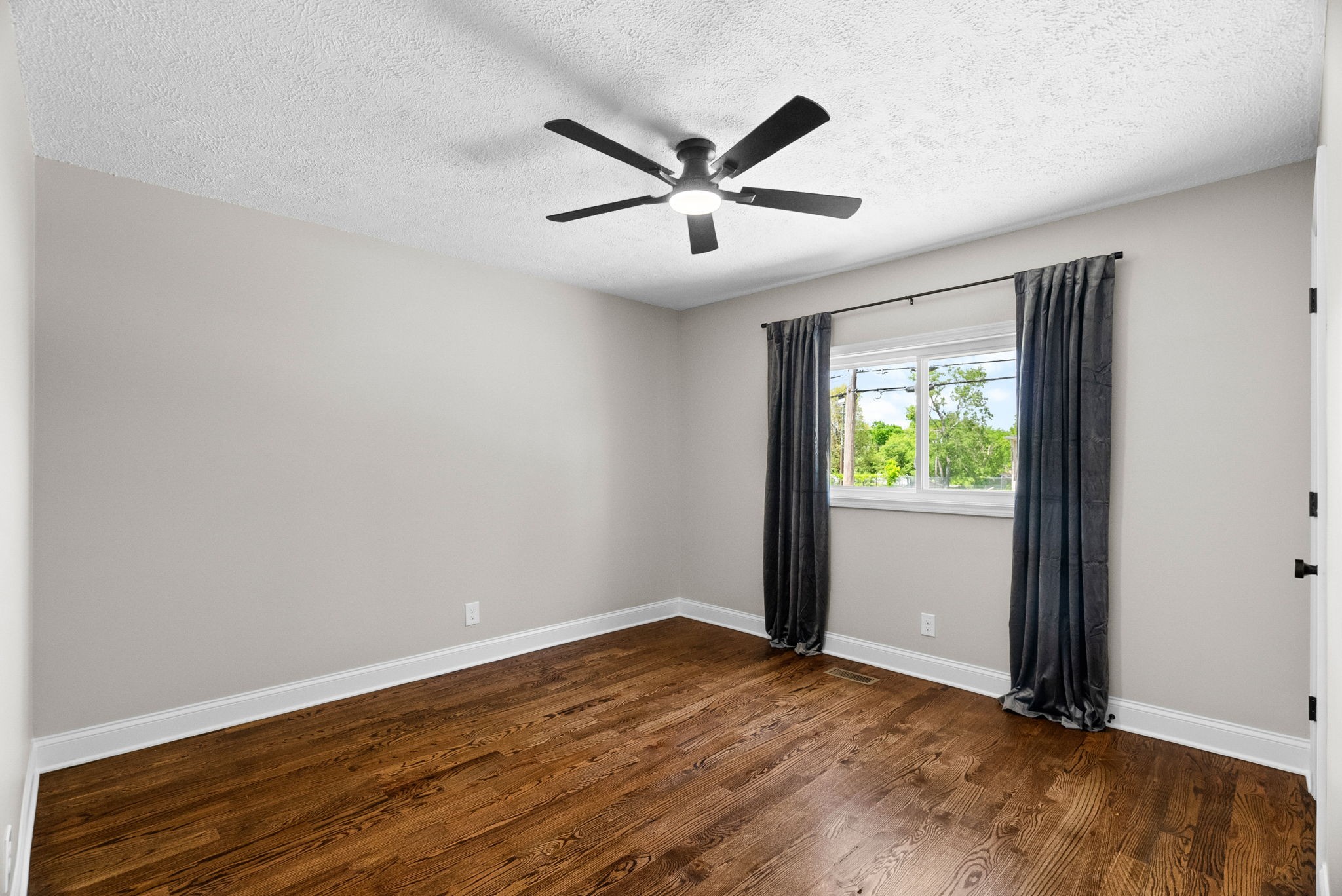 203 East 22nd Avenue Springfield, TN 37172 - Photo 9 of 25