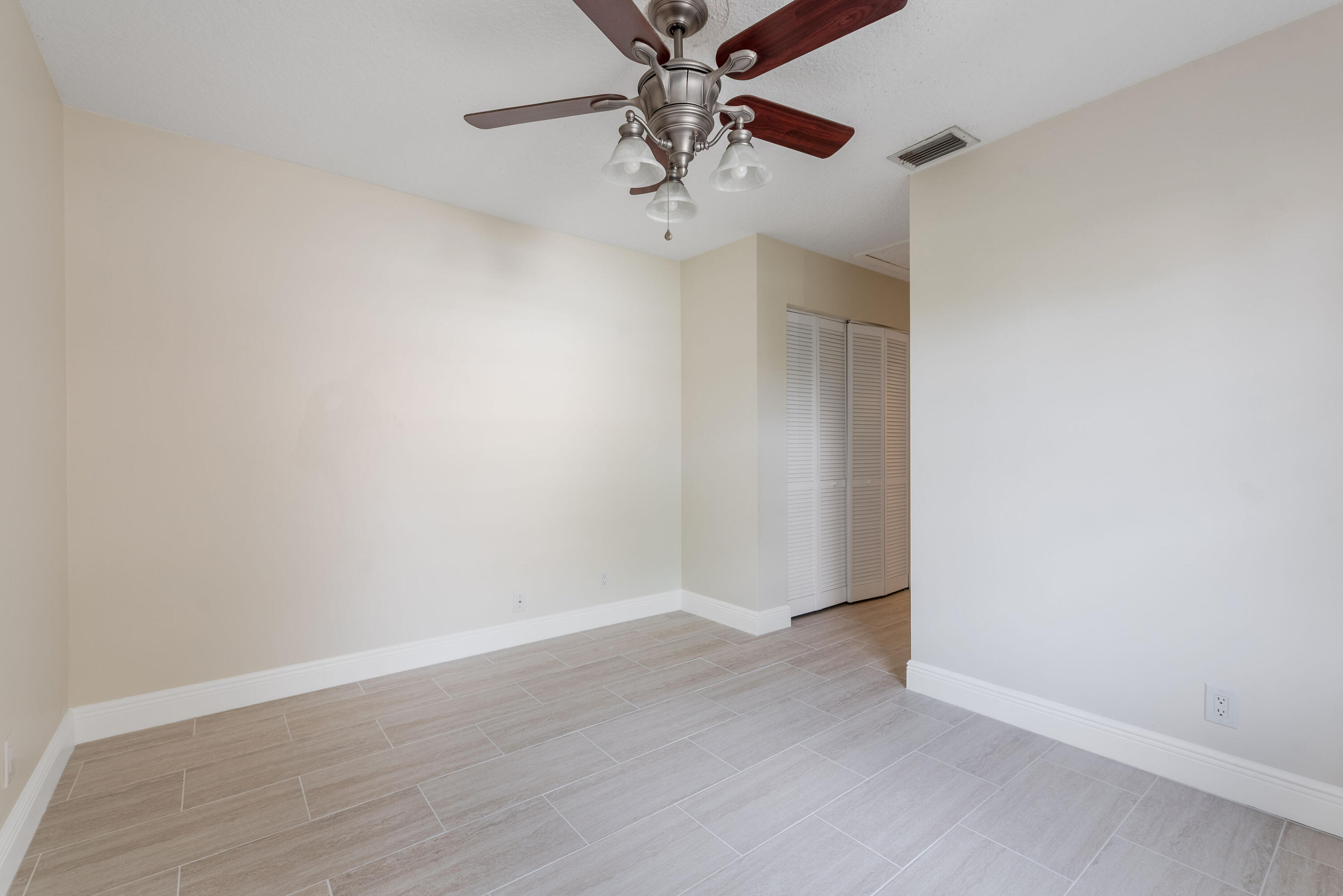 8686 Eagle Run Drive Boca Raton, FL 33434 - Photo 31 of 41 Bedroom 3