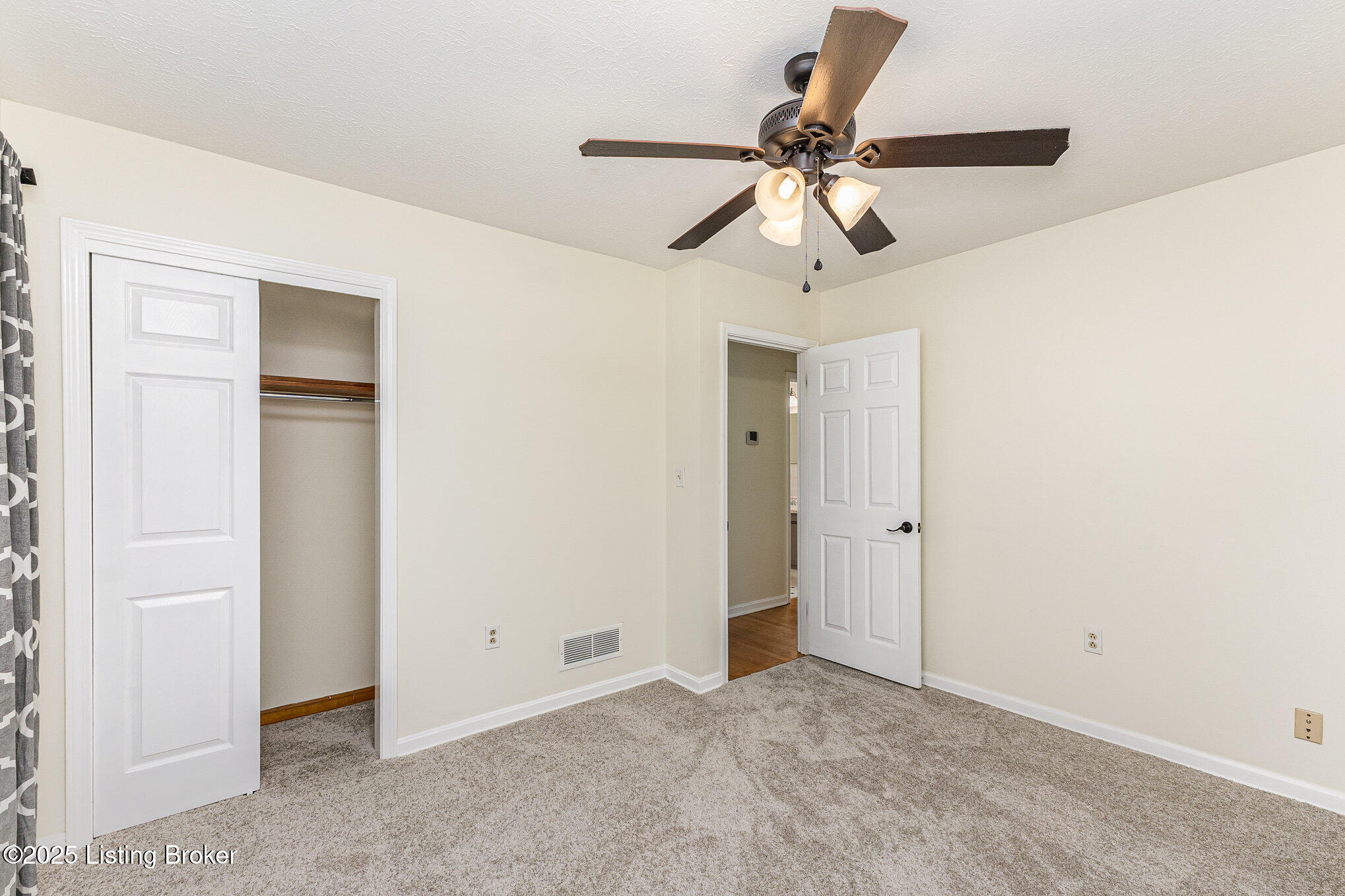 712 Palatka Road Louisville, KY 40214 - Photo 15 of 31 015_712_palatka_road35-edit_430