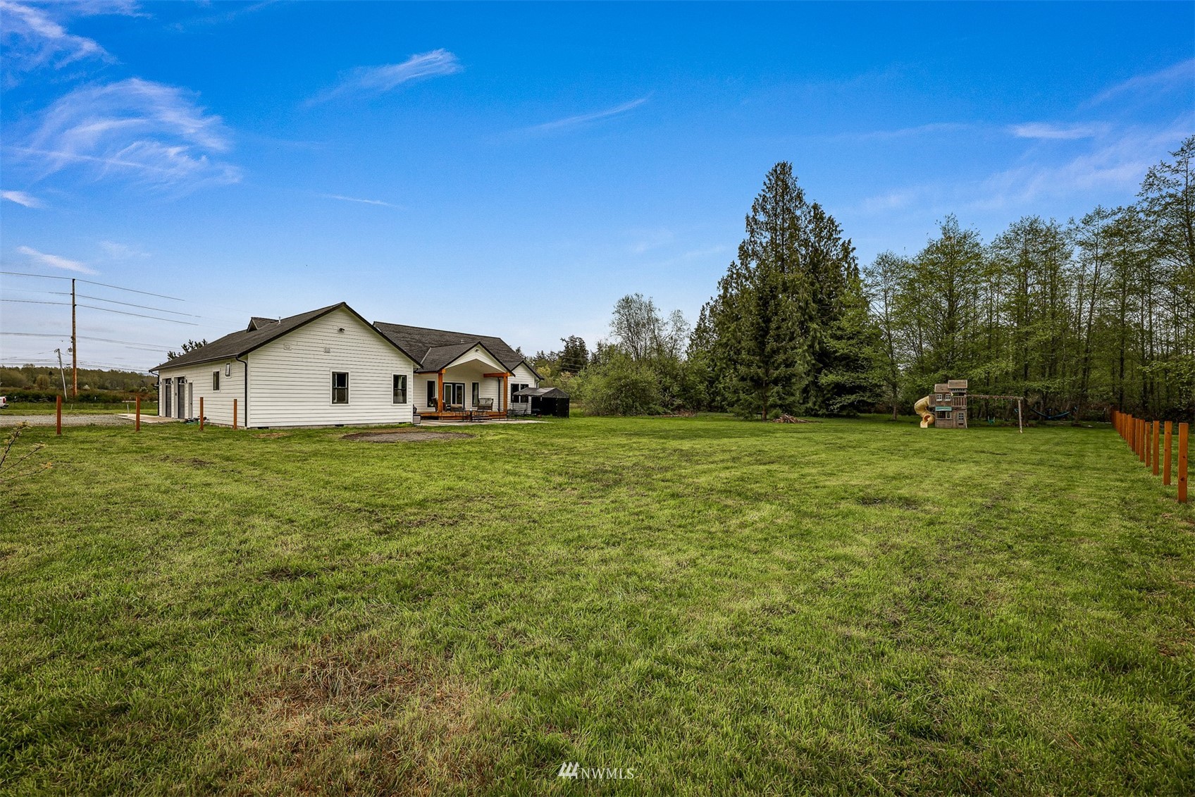 11364 Farm To Market Road Mount Vernon, WA 98273 - Photo 4 of 39 Gallery Image 4