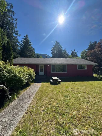 $439,900 | 660 Commercial Avenue, Darrington, WA 98241