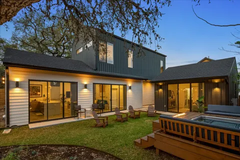 $999,000 | 2214 South 3rd Street, Unit B, Austin, TX 78704