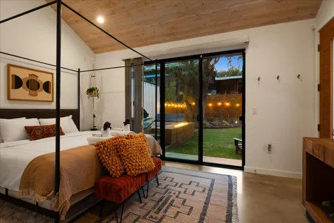 $999,000 | 2214 South 3rd Street, Unit B, Austin, TX 78704