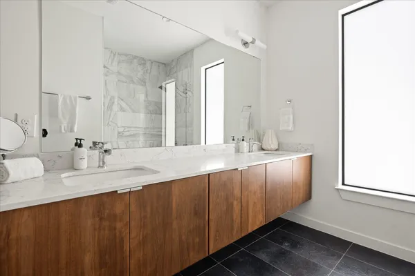 $999,000 | 2214 South 3rd Street, Unit B, Austin, TX 78704