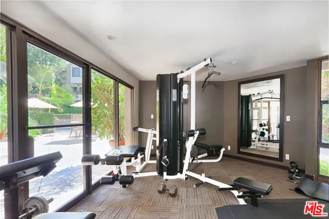 $599,000 | 950 North Kings Road, Unit 204, West Hollywood, CA 90069