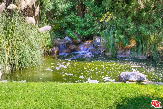 $599,000 | 950 North Kings Road, Unit 204, West Hollywood, CA 90069