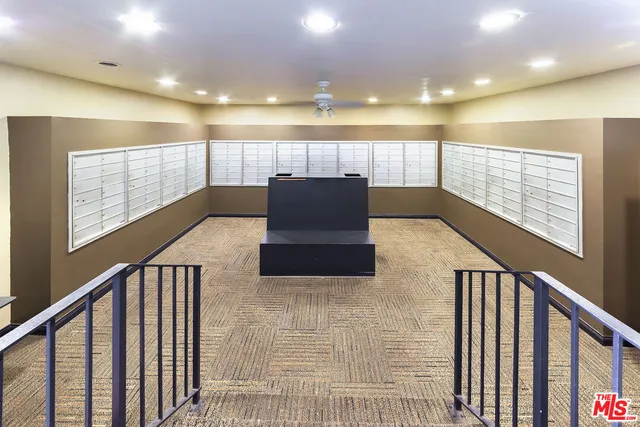 $599,000 | 950 North Kings Road, Unit 204, West Hollywood, CA 90069