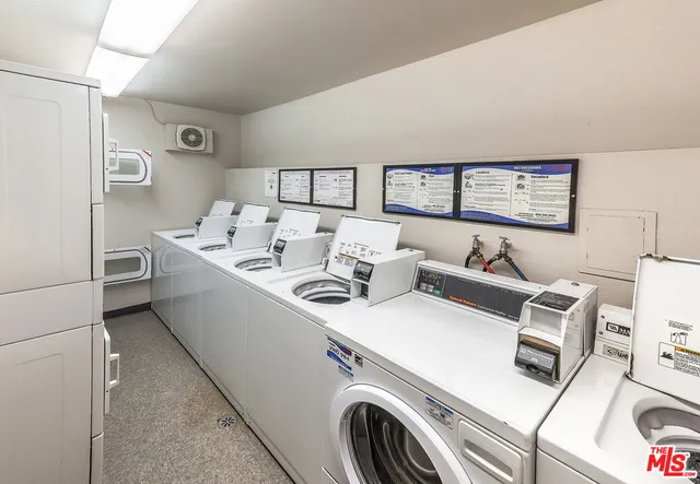 $599,000 | 950 North Kings Road, Unit 204, West Hollywood, CA 90069