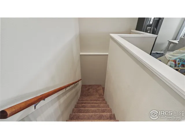 a black and white photo of a living room