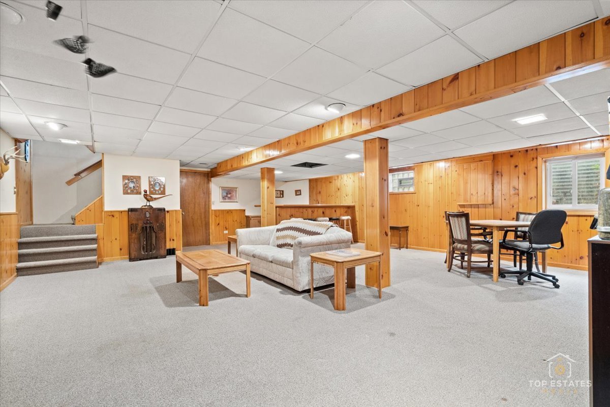1541 Coventry Road Schaumburg, IL 60169 - Photo 24 of 30