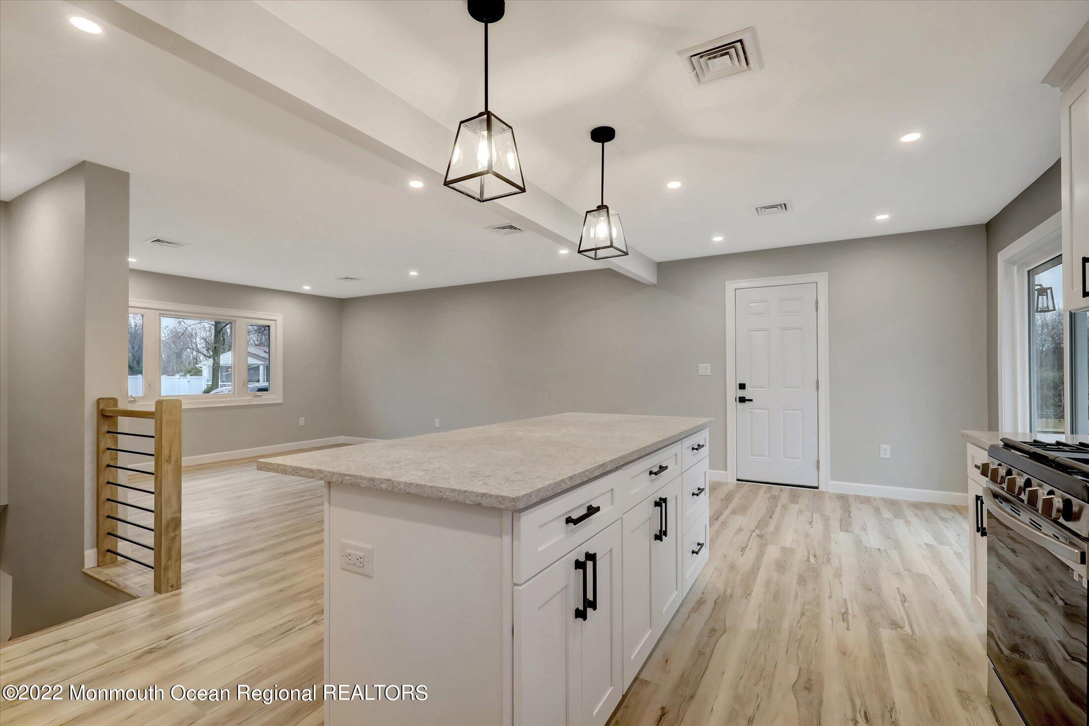140 Irwin Place Middletown, NJ 07748 - Photo 16 of 33 14-Kitchen