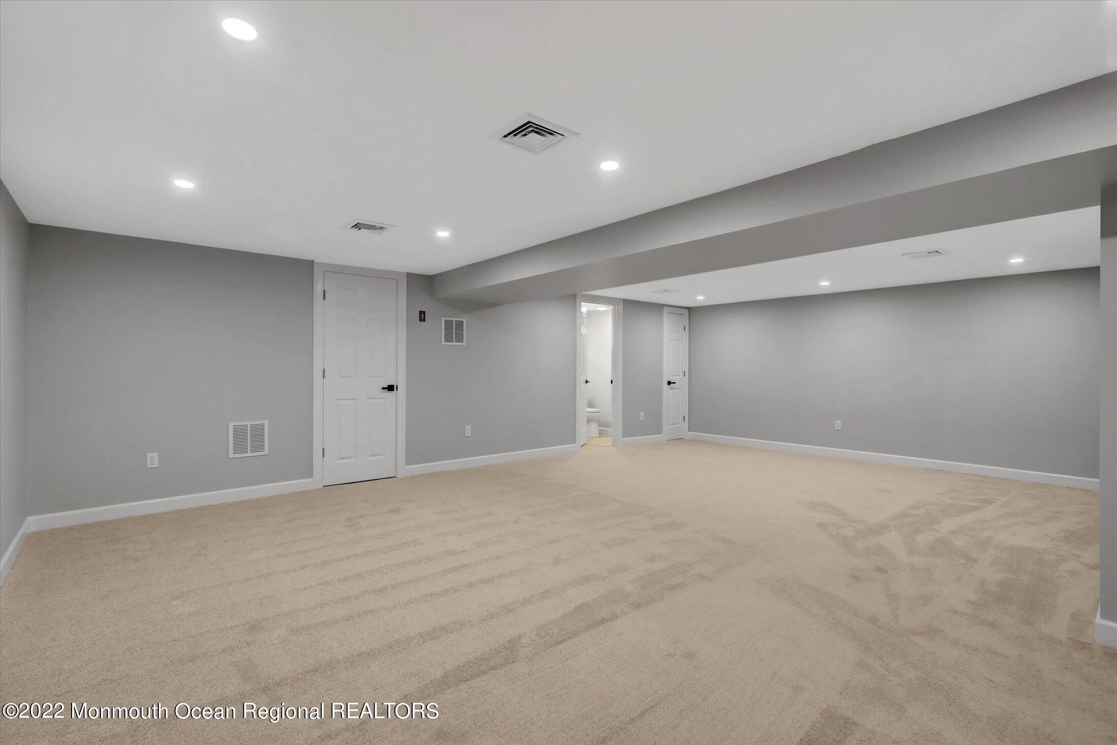 140 Irwin Place Middletown, NJ 07748 - Photo 23 of 33 22-Basement