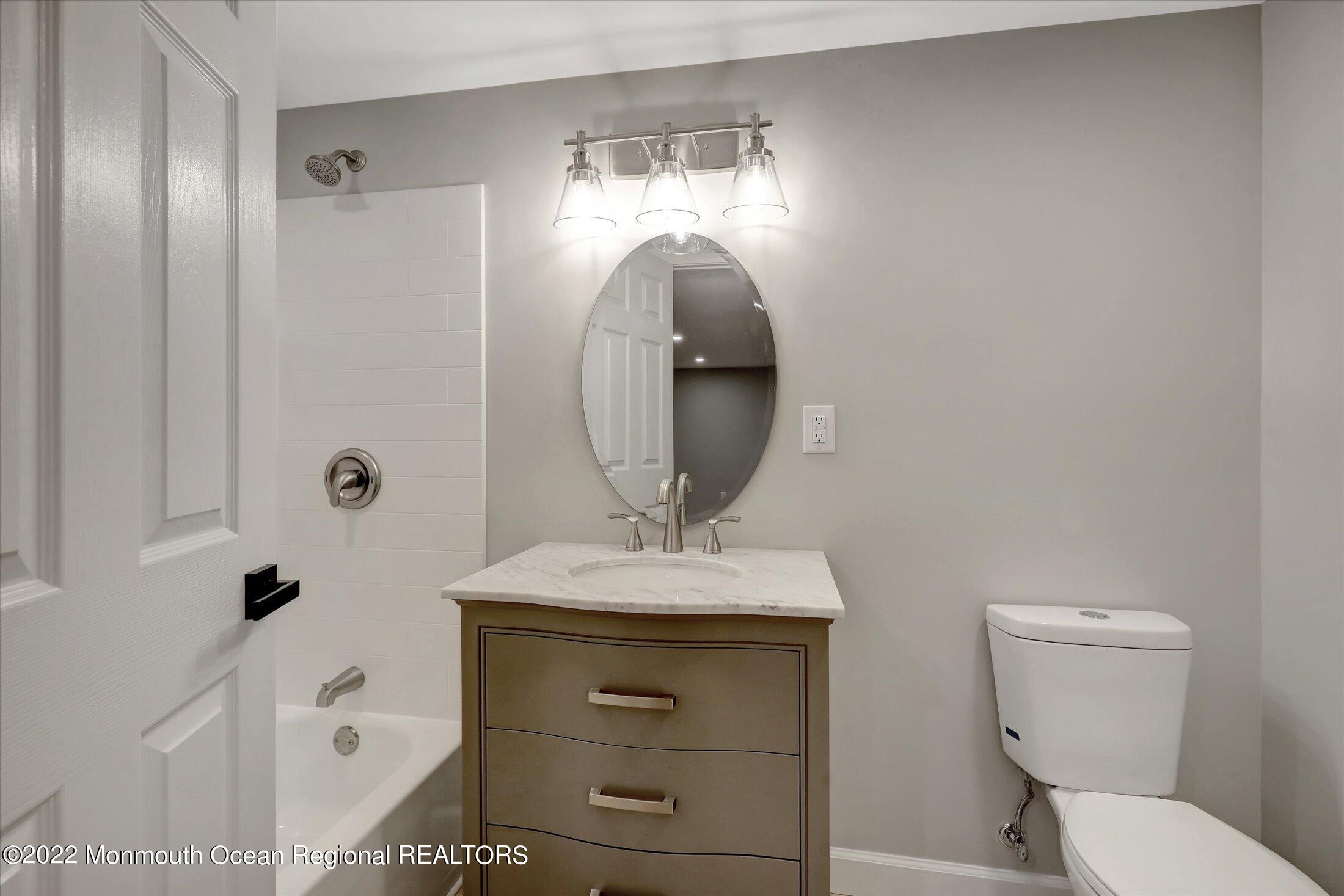 140 Irwin Place Middletown, NJ 07748 - Photo 25 of 33 24-Bathroom