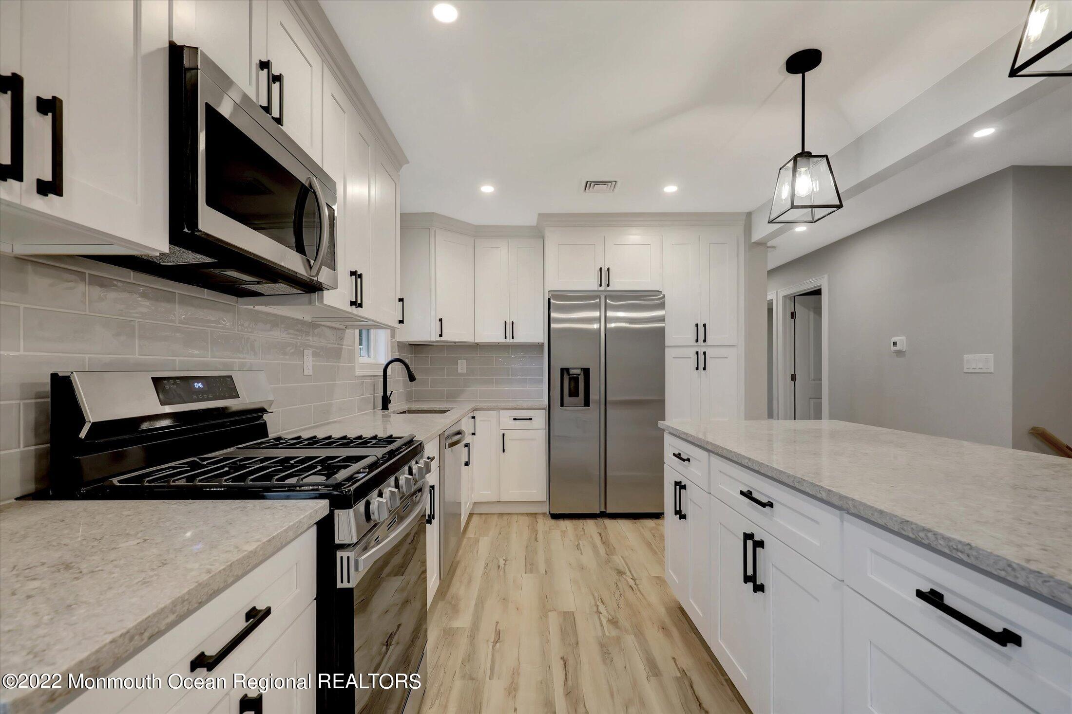 140 Irwin Place Middletown, NJ 07748 - Photo 3 of 33 13-Kitchen