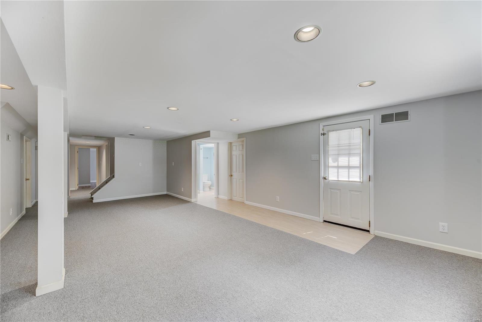 12 Lynnbrook Road St. Louis, MO 63131 - Photo 15 of 21 Gallery Image 15