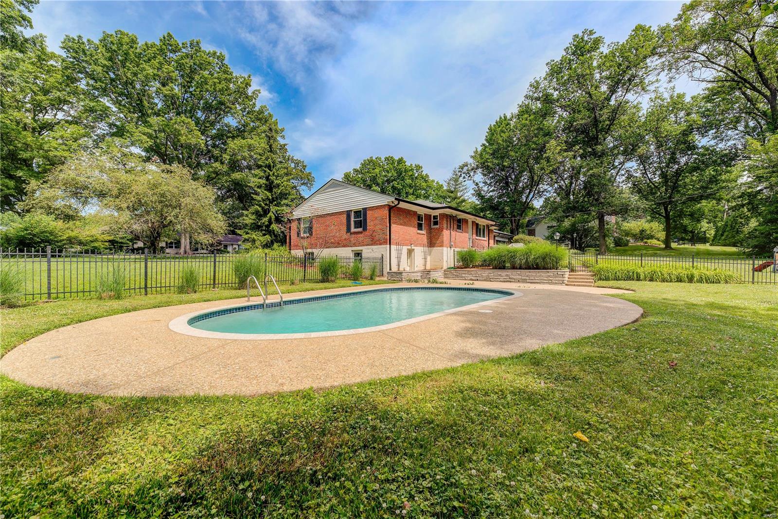 12 Lynnbrook Road St. Louis, MO 63131 - Photo 19 of 21 Gallery Image 19