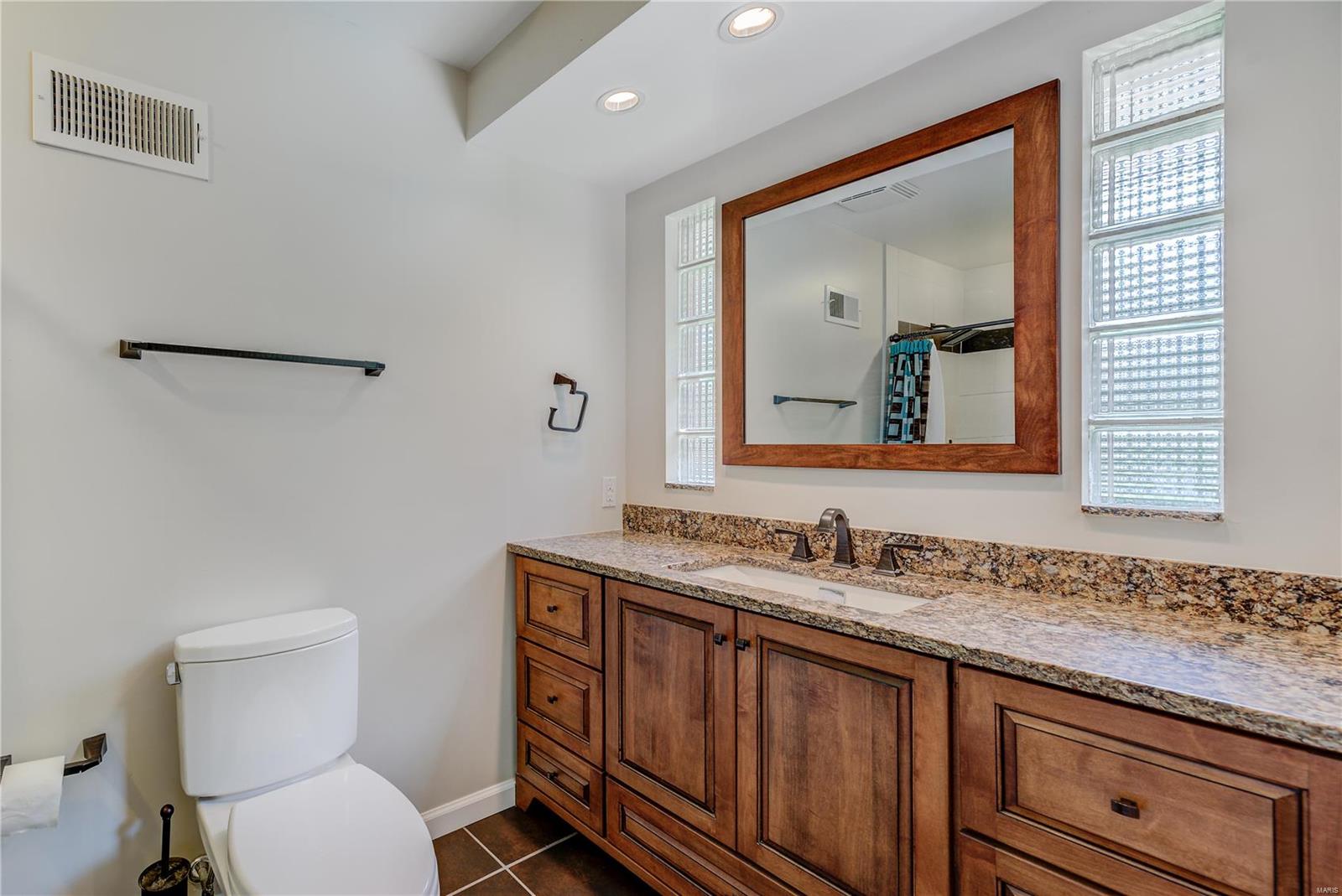 12 Lynnbrook Road St. Louis, MO 63131 - Photo 10 of 21 Gallery Image 10
