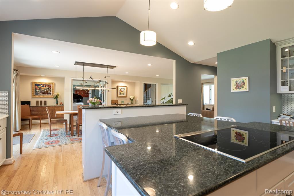 116 Endicott Road Bloomfield Hills, MI 48304 - Photo 23 of 77