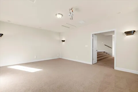 $797,500 | 207 Coopers Crown Lane, Austin, TX 78738