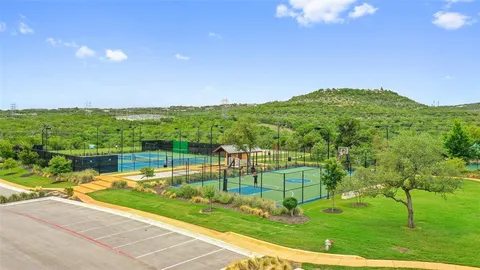 $797,500 | 207 Coopers Crown Lane, Austin, TX 78738