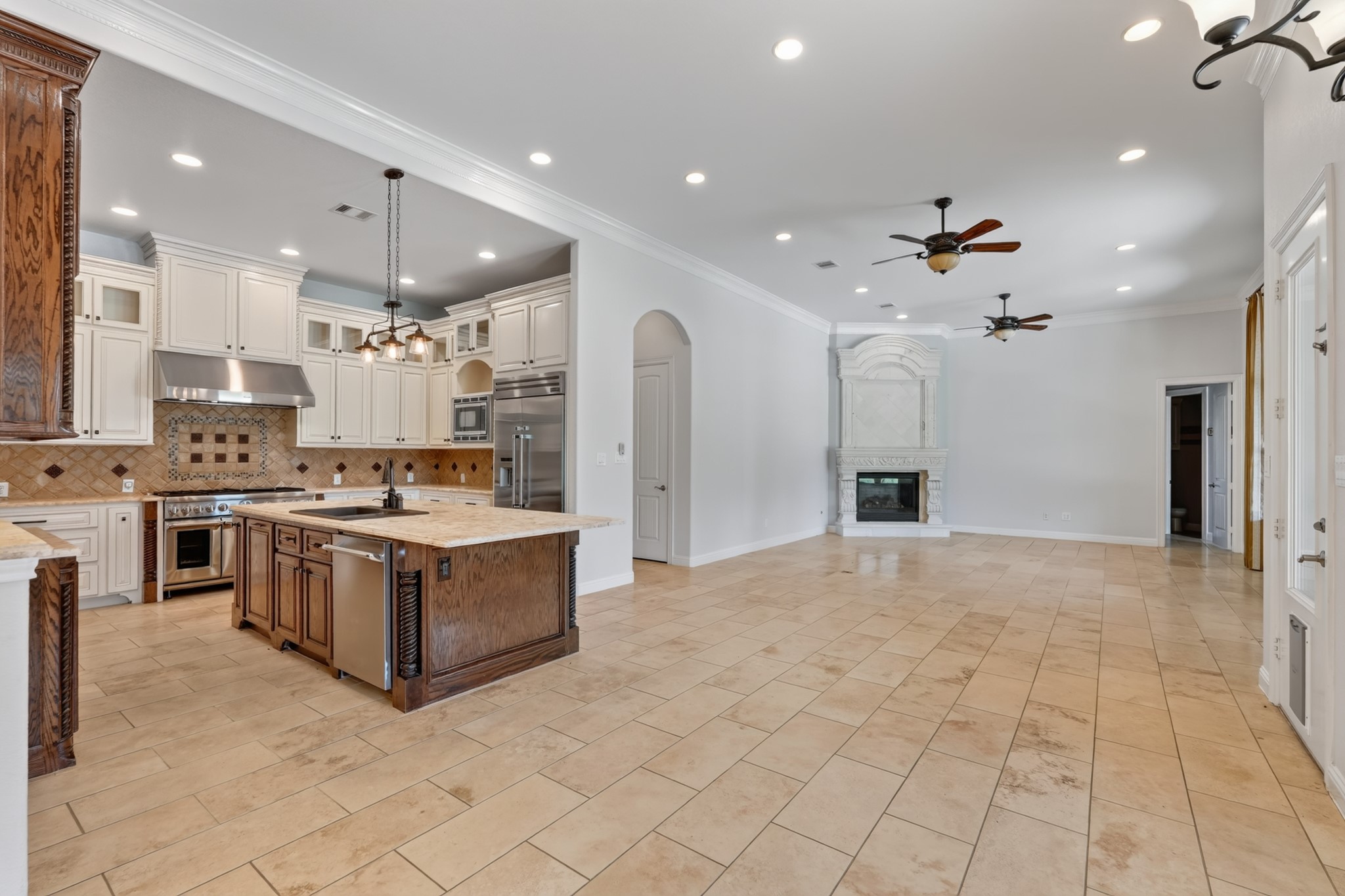 9436 Hufsmith Road Tomball, TX 77375 - Photo 10 of 42
